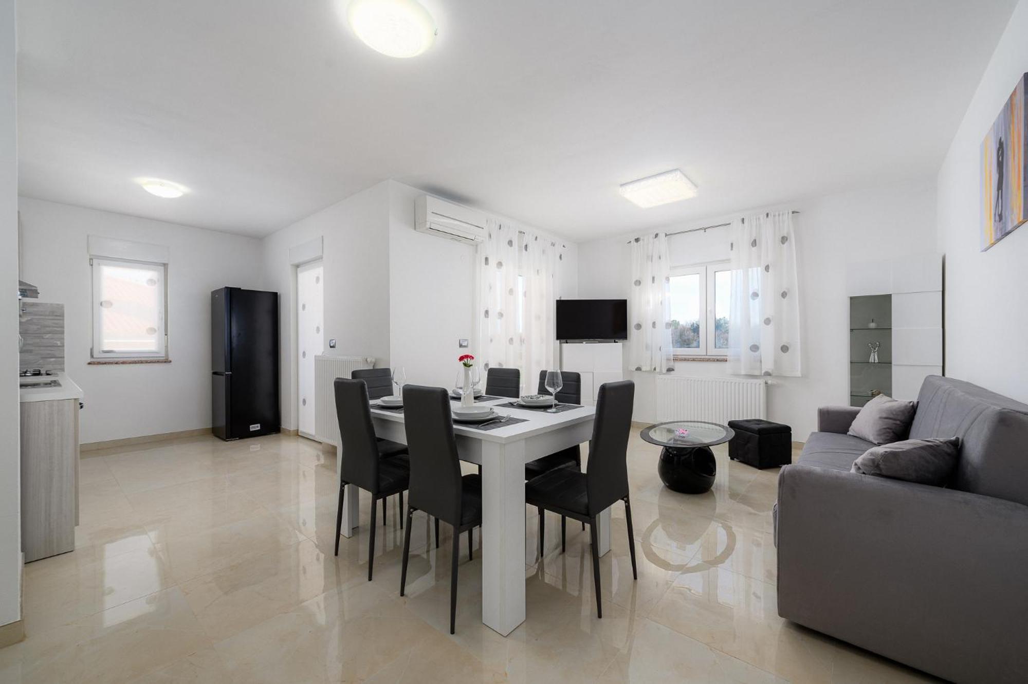Stancija Amorozo 5 - Apartment N. 7 Poreč Buitenkant foto