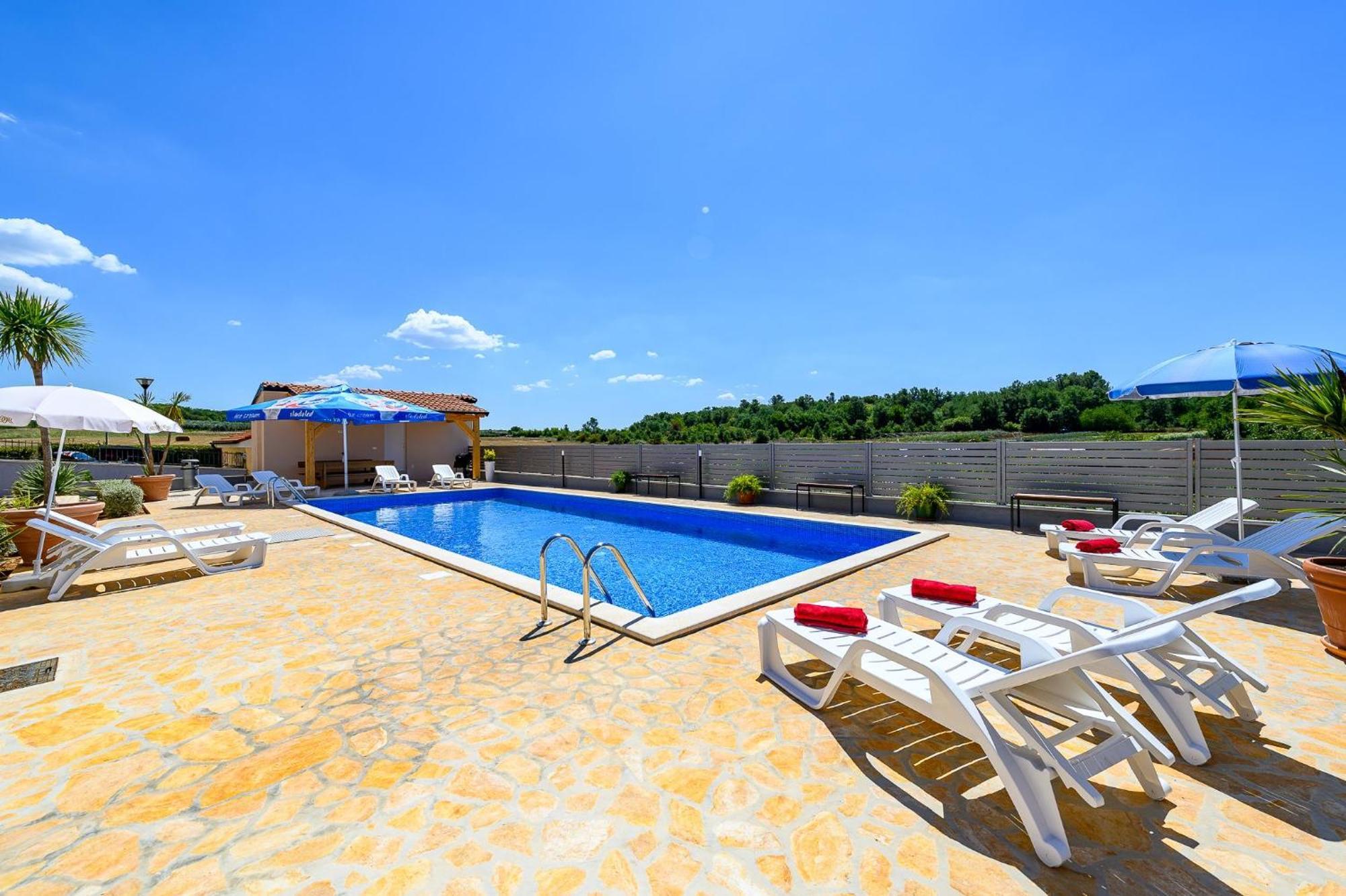 Stancija Amorozo 5 - Apartment N. 7 Poreč Buitenkant foto
