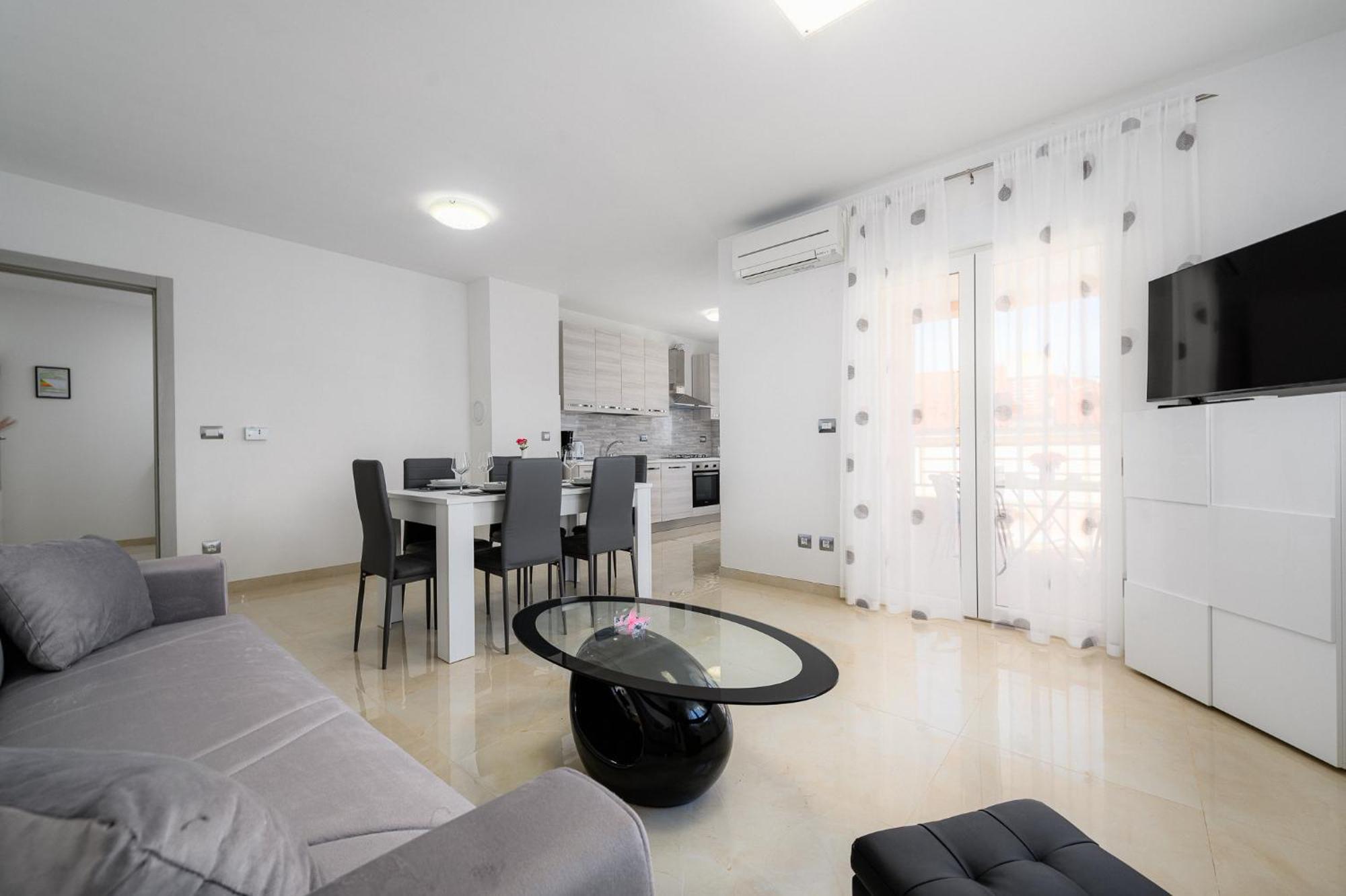 Stancija Amorozo 5 - Apartment N. 7 Poreč Buitenkant foto