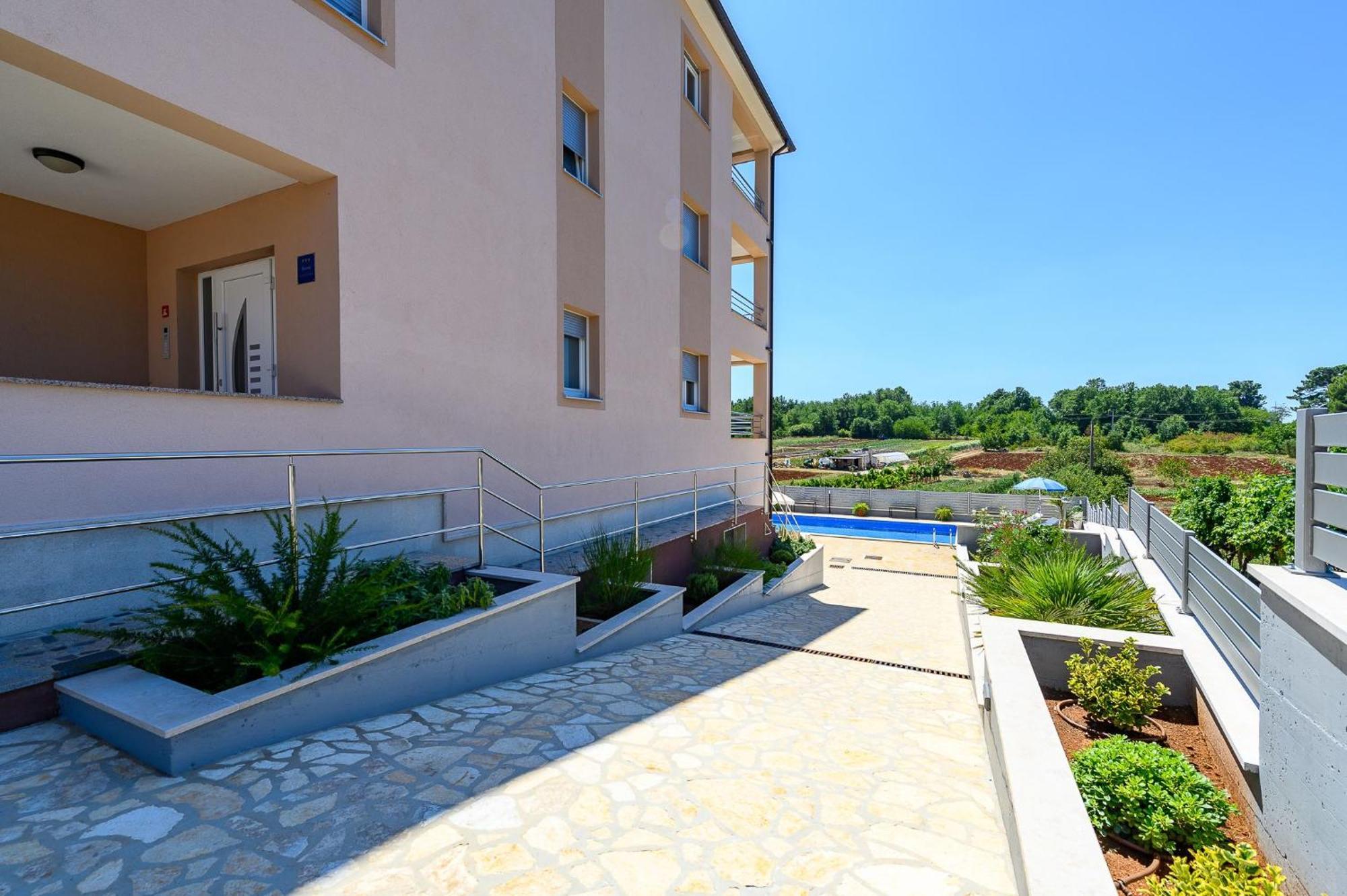 Stancija Amorozo 5 - Apartment N. 7 Poreč Buitenkant foto